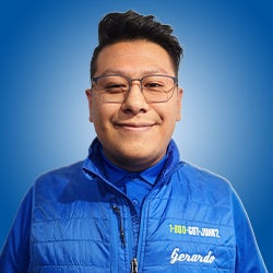 Gerardo Muñoz Solis, 1-800-GOT-JUNK? Chicago North West Manager headshot Gerardo Muñoz Solis, 1-800-GOT-JUNK? Chicago North West Manager headshot