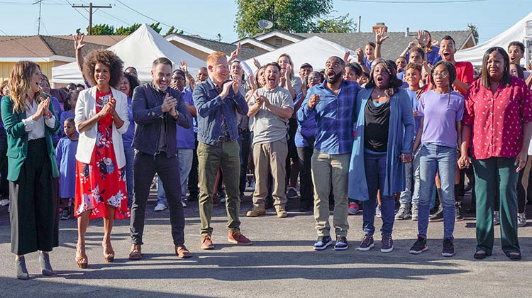  The Washington family reacting to their new home