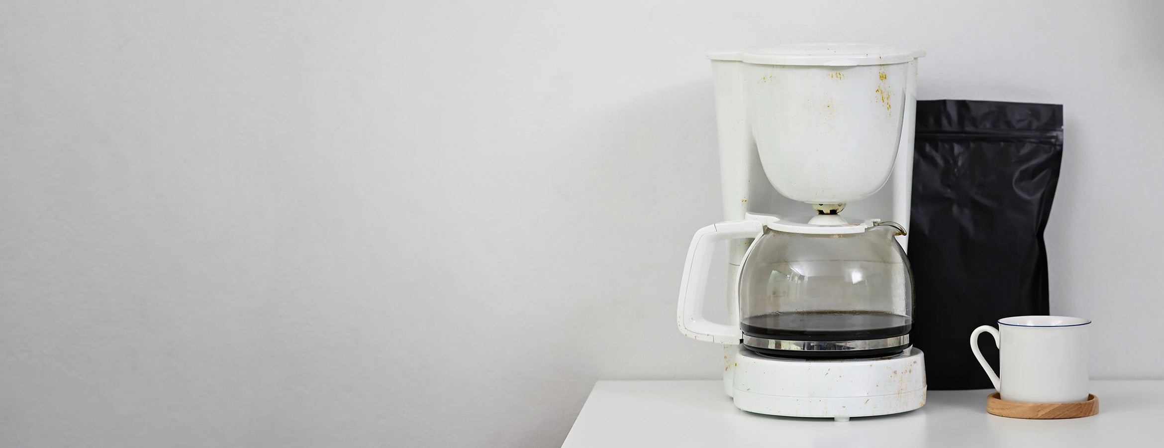 how-to-dispose-of-an-old-coffee-maker-feature.jpg