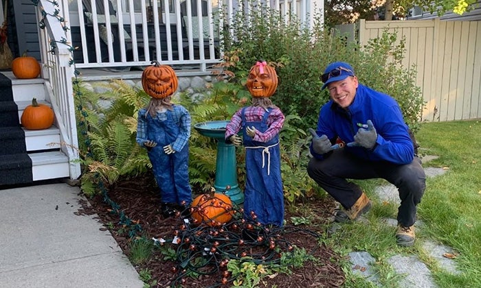 Spooky Junk - Pumpkinhead Twins A 1-800-GOT-JUNK? Truck Team Member by two pumpkin heads